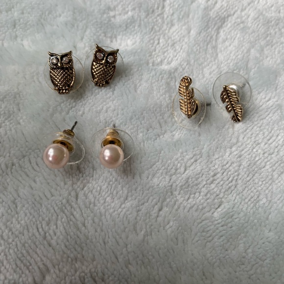 Stud earrings - Picture 2 of 2